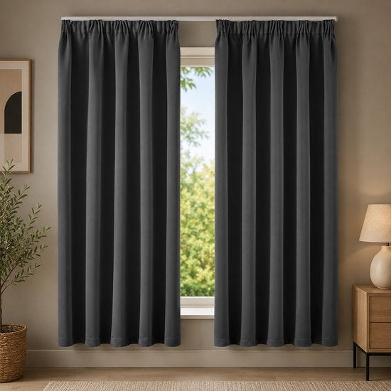Mont Kiara Verduisteringsgordijn 140 x 240 cm – Thermisch Geïsoleerd met Oogjes