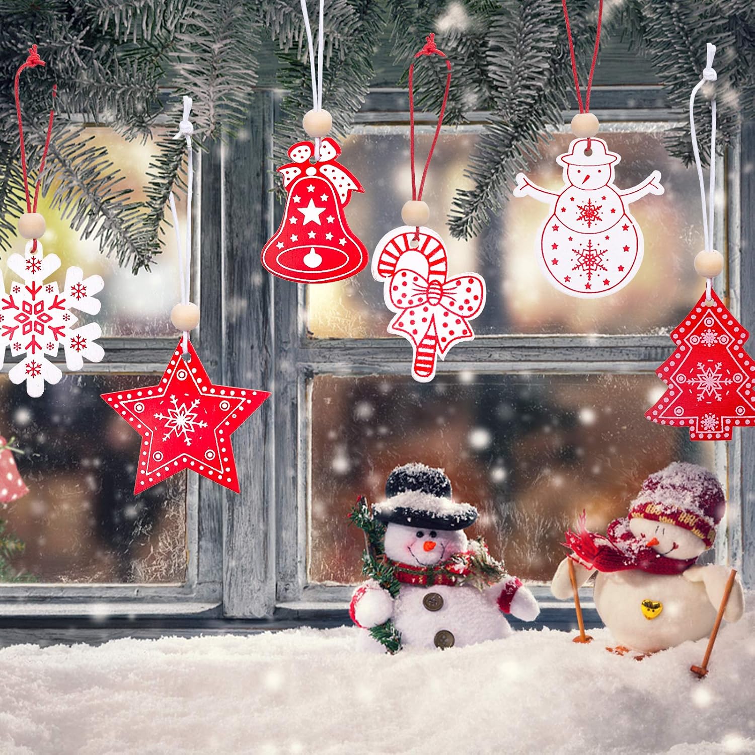 Set van 40 Houten Kerstboomdecoraties – Rode & Witte Hangers met Katoenen Touw en Kralen | Kerstornamenten voor Boom en Interieur